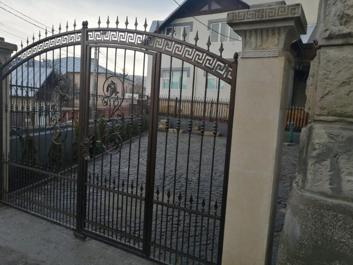 Casa Continentelor Otel Campulung Dış mekan fotoğraf