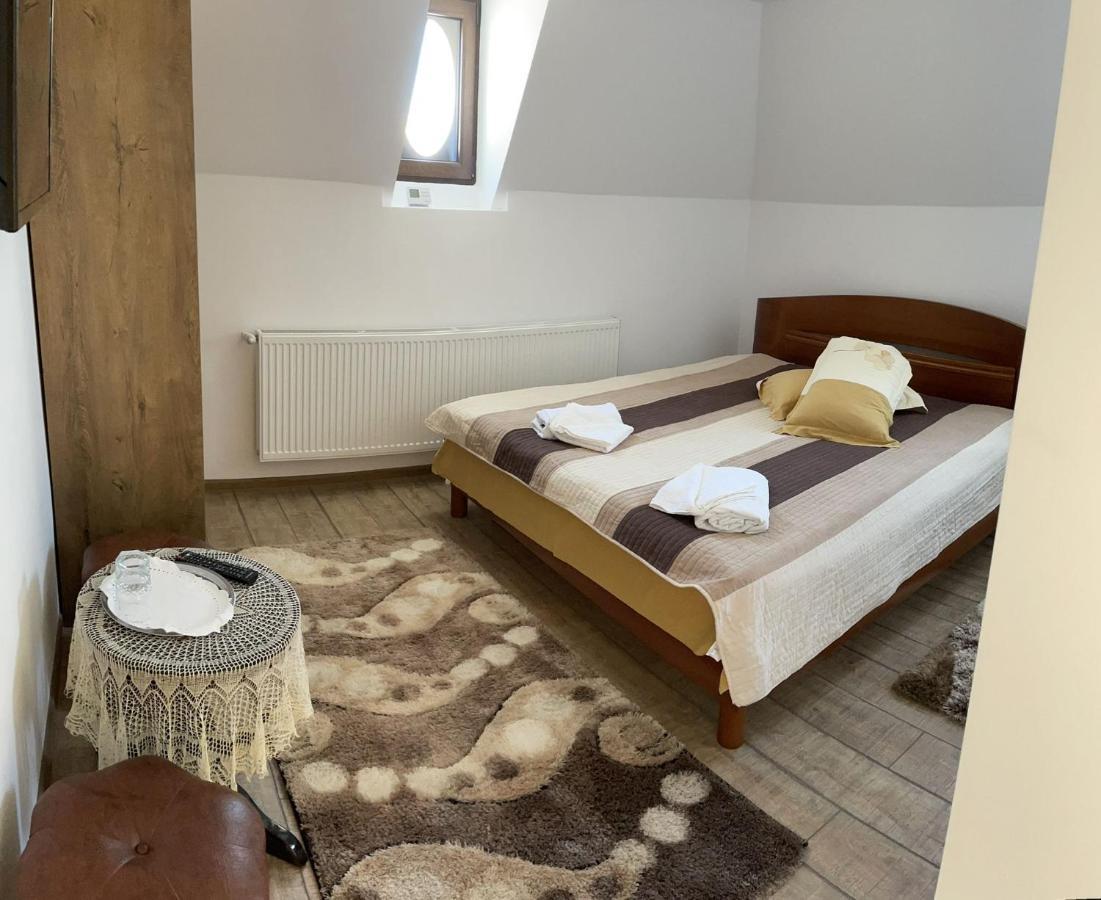 Casa Continentelor Otel Campulung Dış mekan fotoğraf