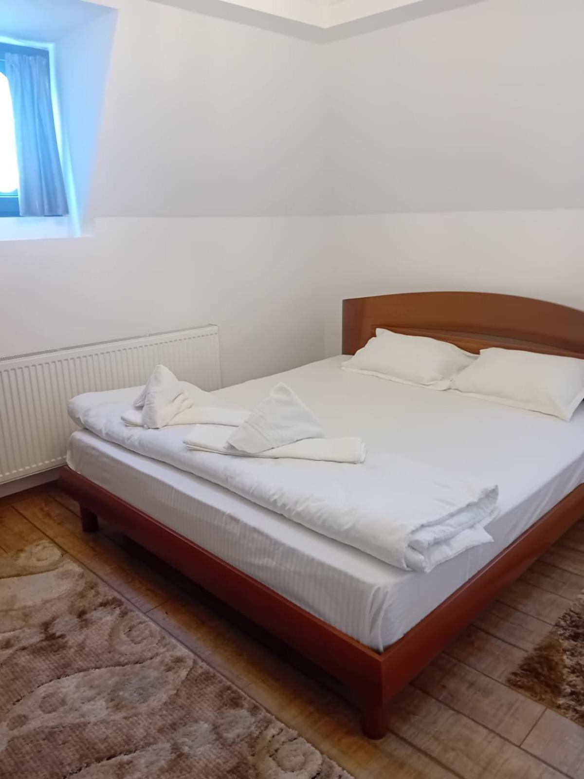 Casa Continentelor Otel Campulung Dış mekan fotoğraf